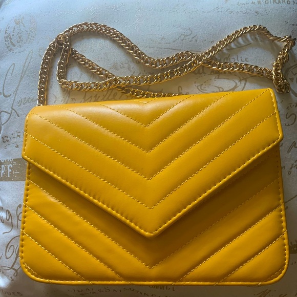 Handbags - Yellow Purse